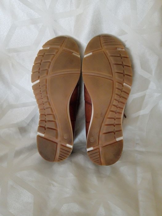 НОВИ ЕСТЕСТ. Кожени  Обувки