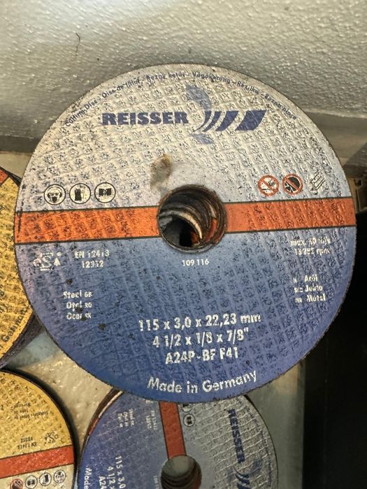 Discuri de slefuit metal marimi diverse