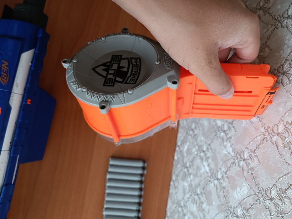 Бластер Nerf Rampage.