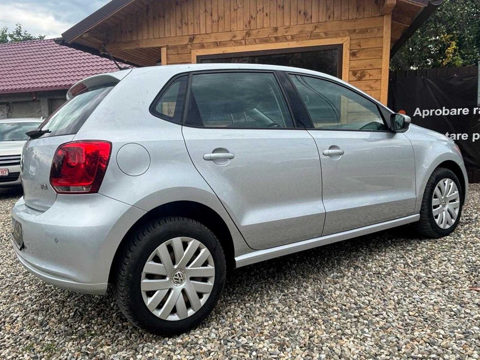VOLKSWAGEN Polo 2011 — imagine 4