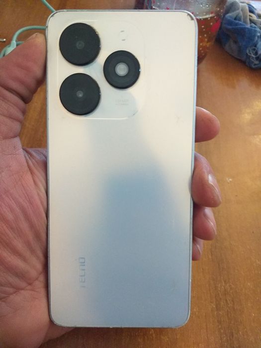 Продам смартфон  TECHNO  SPARK  Go 2024.  Возможна доставка  !