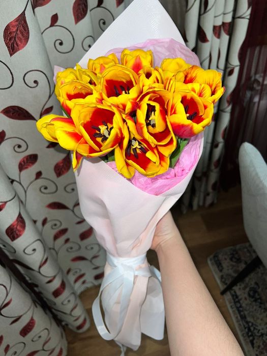 Продам букеты тюльпанов