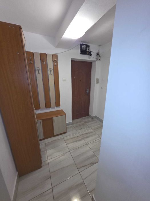 Vand apartament cu doua camere strada Iza, Mun. Oradea