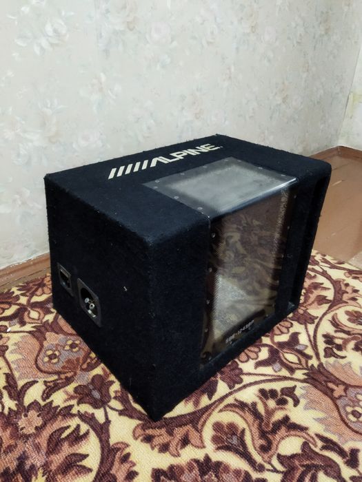 Сотилади буфер ящик билан alpine 12 800watt