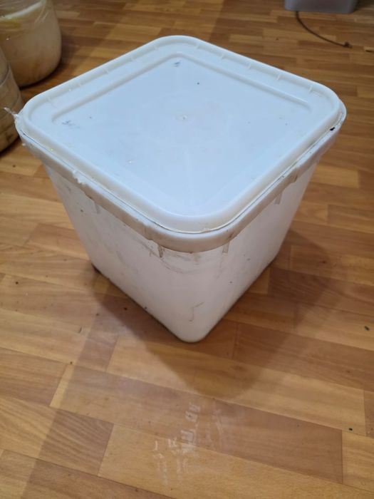 Продам Контейнеры
