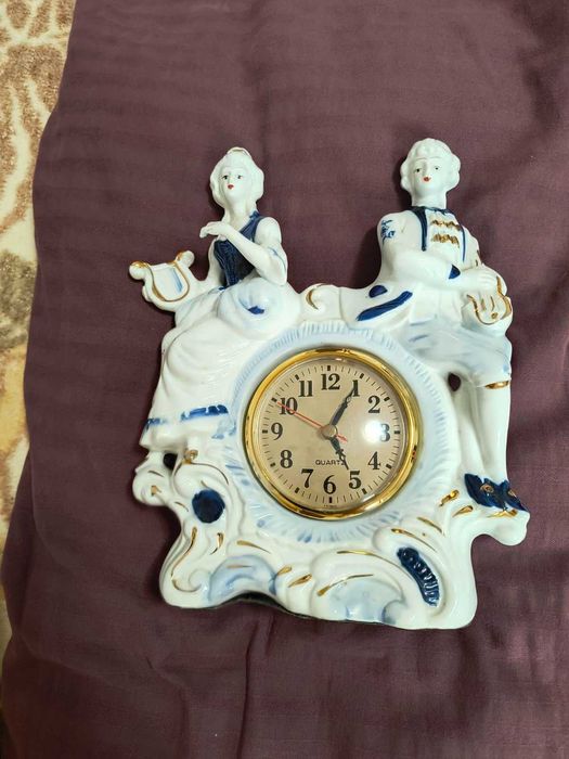 Порцеланов часовник