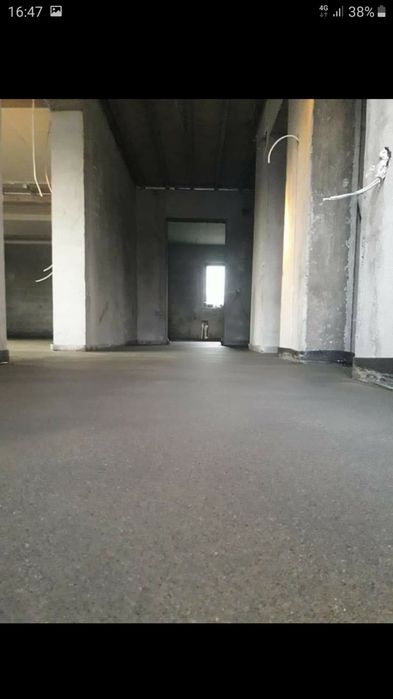 Pardoseli elecopterizate sapa mecanizata.