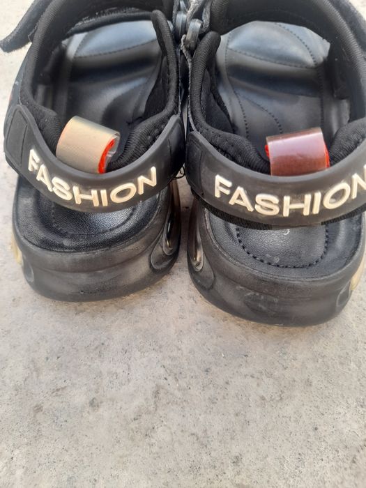 Туфли ўғил боллар учун