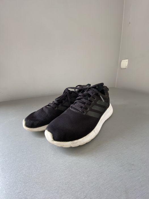 Беговые Кроссовки Адидас продам не дорого