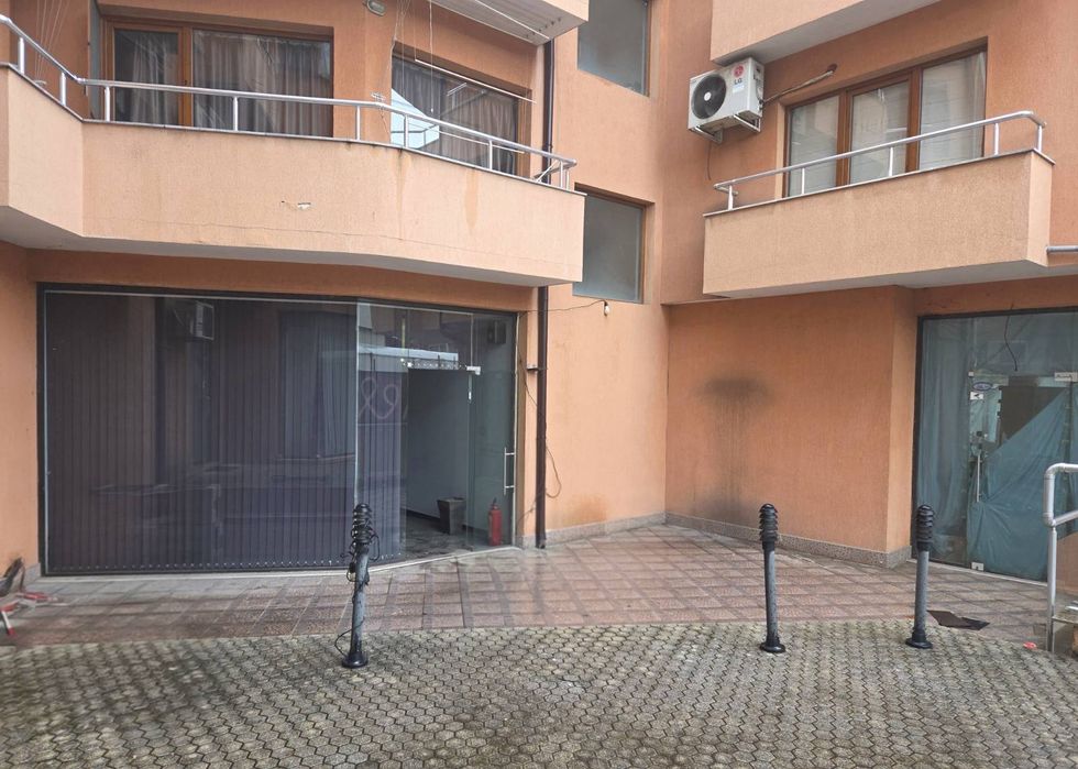 Заведение за продажба в центъра на гр. Кюстендил