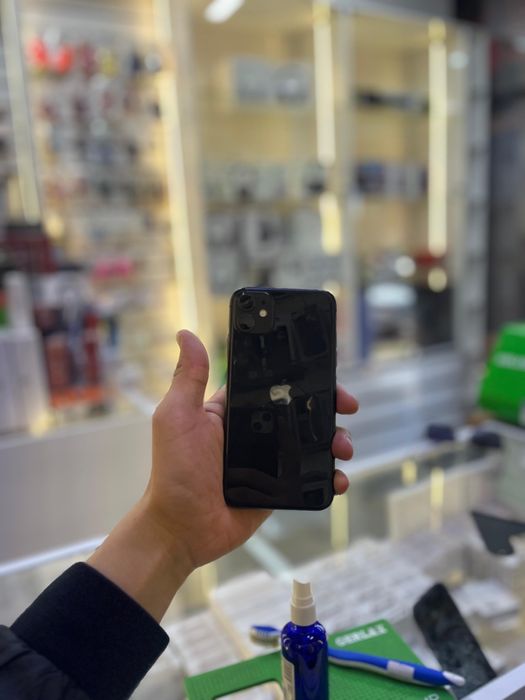 Продам iPhone 11 128gb