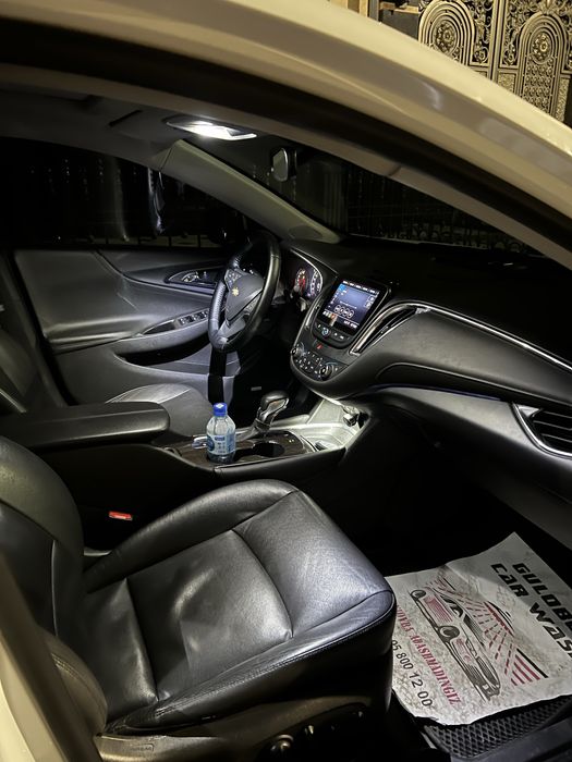 Chevrolet Malibu primer 2020