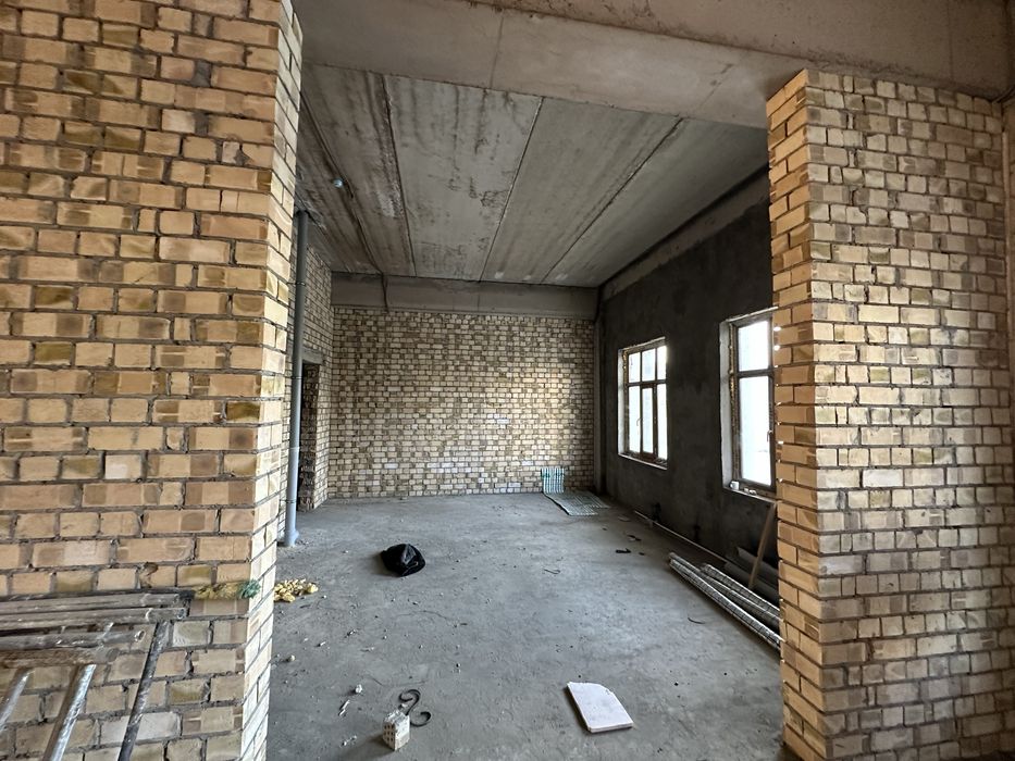 580м² Мирабад — 2 линия, Вход со двора, парковка 10 авто своя Терраса