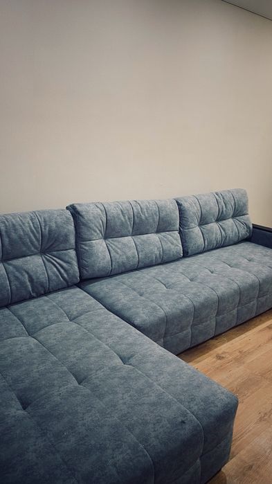 Продам диван угловой