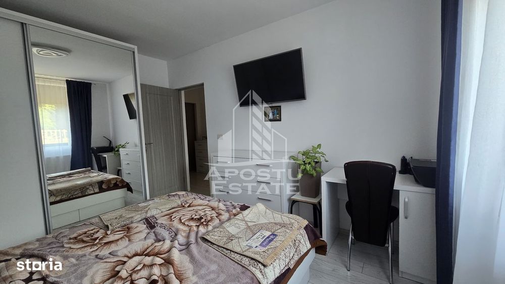 Casa individuala de vanzare cu 4 camere, 2 bai, terasa si foisor, Sag
