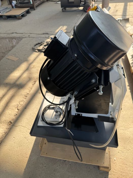 Лентоотрезна машина