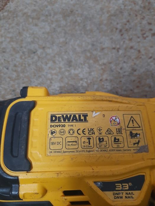 Devalt pisto cuie ca nou 2025 dcn930