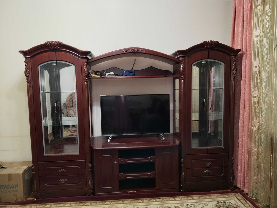 Продам стенку для гостиной