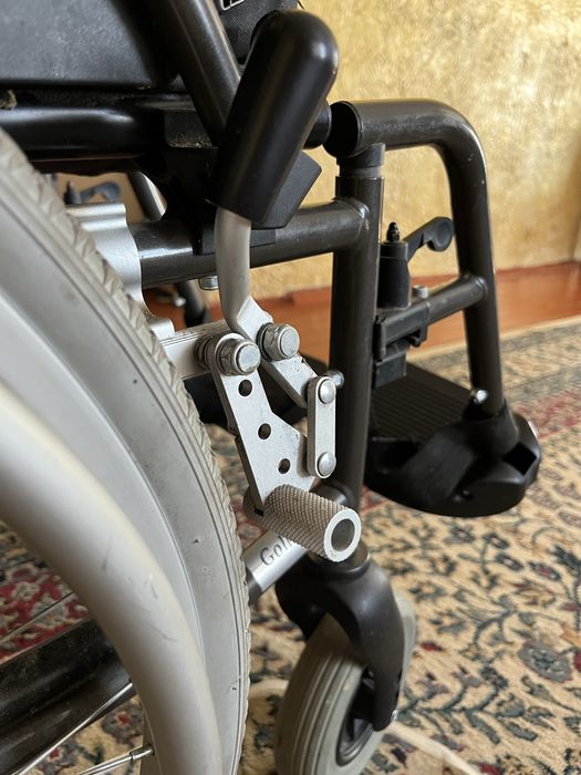 Кресло-коляска(складное)