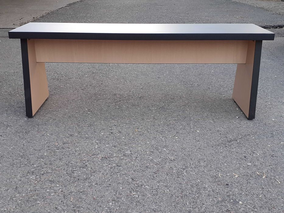 Скамейки для интерьера продам.