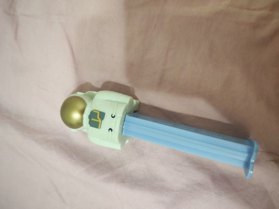 Конфетная выдавалка pez космонавт Павлодар
