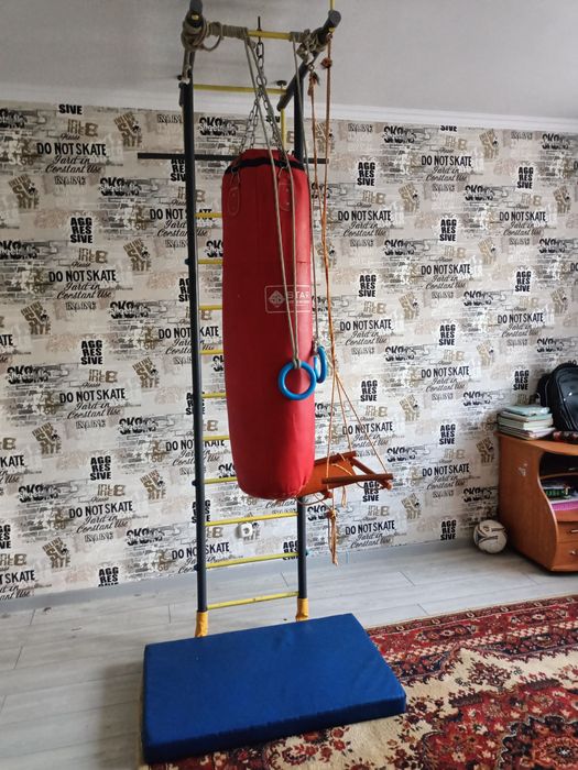 Продам шведскую стенку