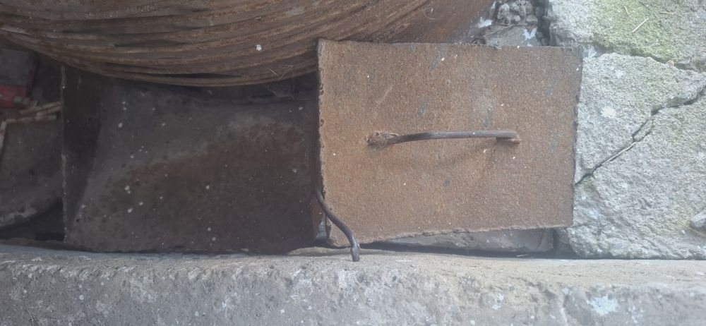 Продам  цистерна бочка для комбикорма