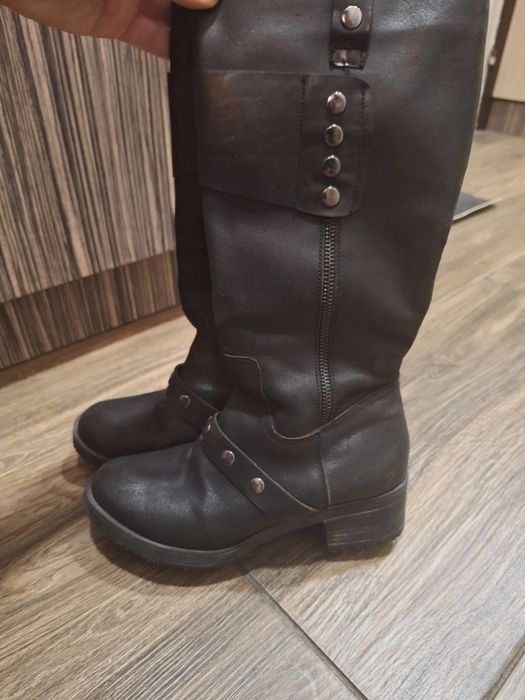 Дамски      ботуши