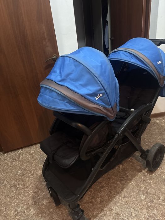 Продаю коляску очень удобно
