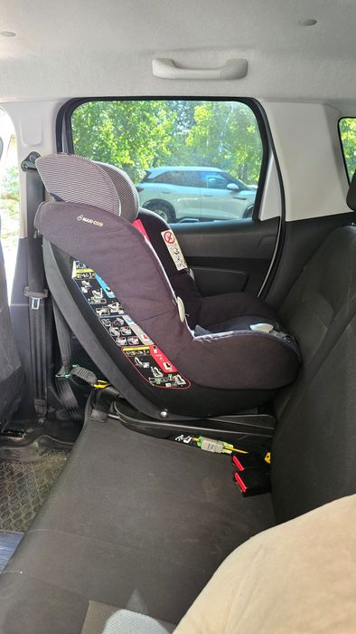 Автокресло фирмы MAXI-Cosi