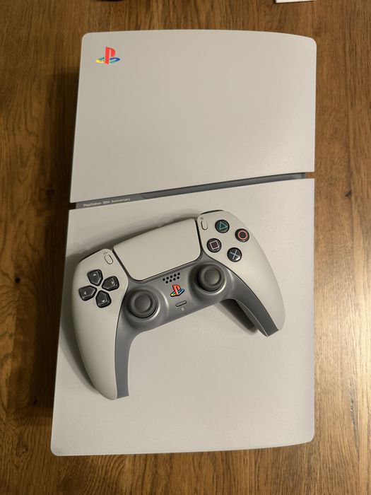 PlayStation 5 30th Anniversary PS5 1TB sigilat