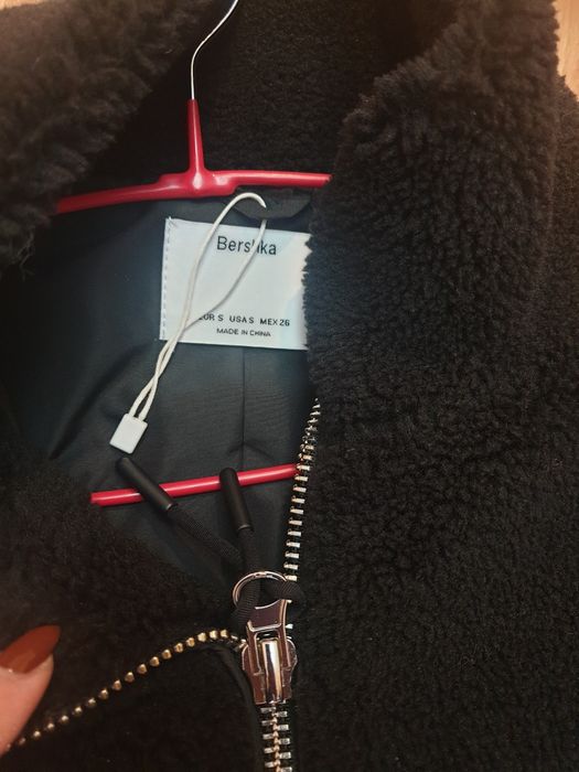 Blanita Bershka noua s