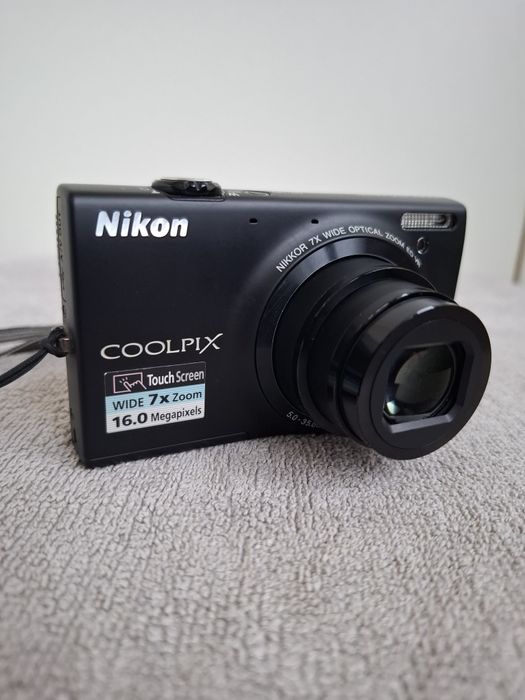Nikon Coolpix S6100 Touchscreen imprimă data/ora  perfect insta/tik-to