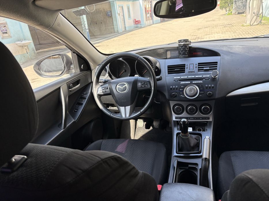 Mazda 3 din 2011  diesel