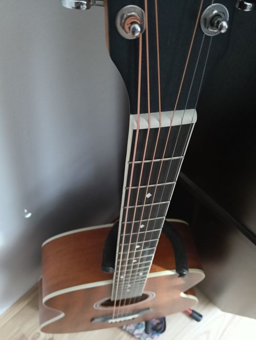 Vând chiara acustica