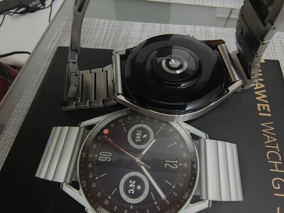 Продавам смарт часовник Huawei GT3