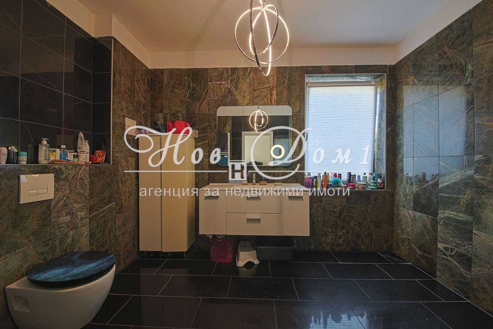 Продава се Промишлена сграда в Варна, Младост 1 - 21000 кв.м за 200 €/кв.м - Снимка #23