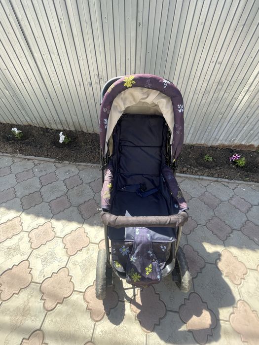 Продам 2 коляски в подарок автокресло