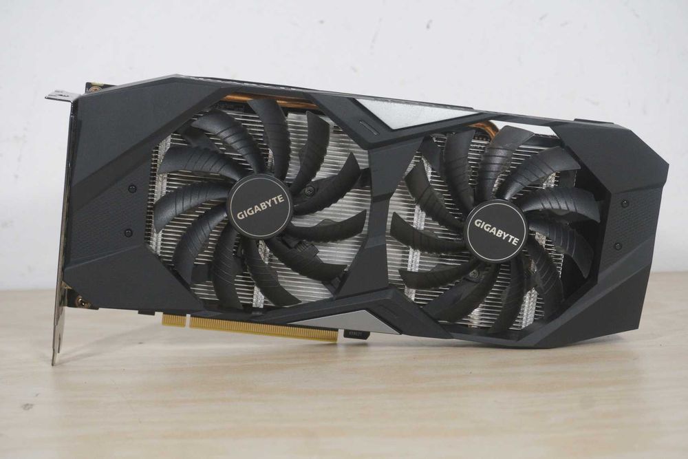 Видеокарта RTX 2070 8GB Gigabyte / вкл ДДС