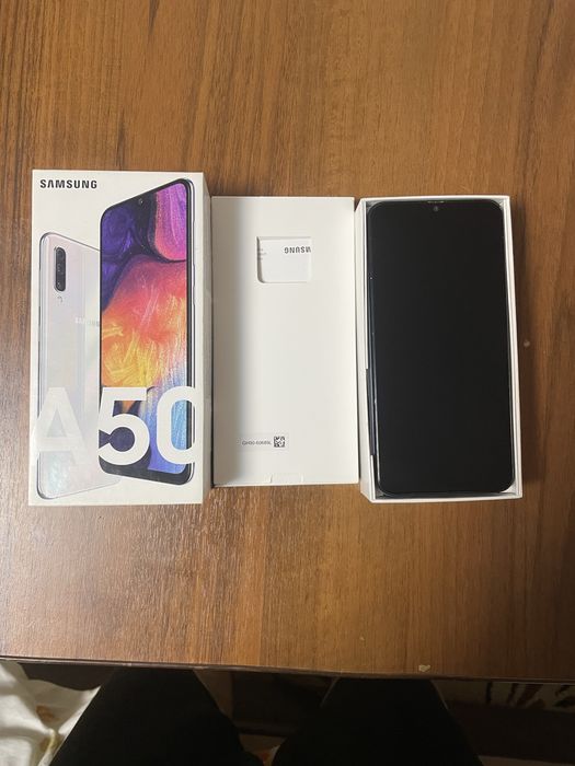 Продам самсунг а 50