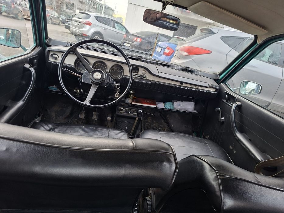 Vand sau schimb Dacia 1300 .