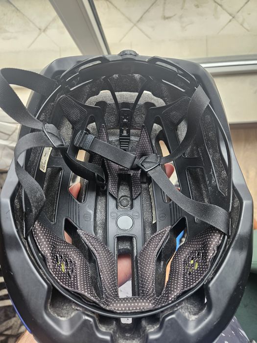 Bolle Furo Mips  каска