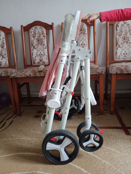 Продам коляску срочно