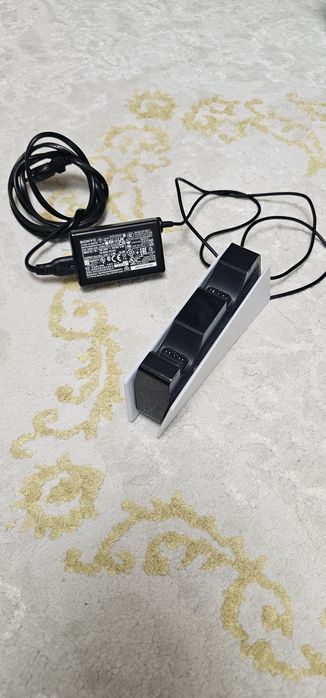 Statie incarcare controllrr dualsense ps5 ,dual charging dock ps5 dualsense
