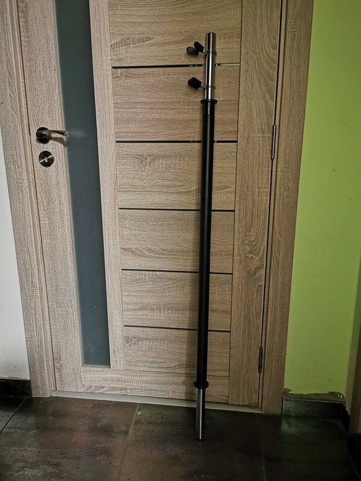 Продавам фитнес лостове,стока за тежести и бицепс опора