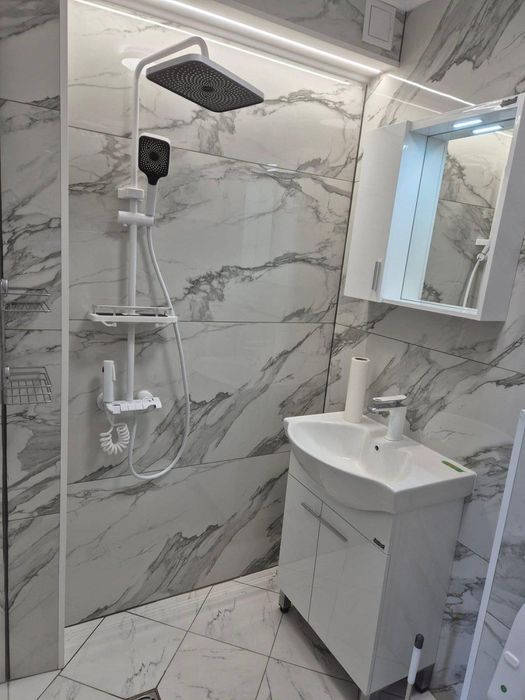 Дава се под наем Едностаен апартамент в Пловдив, Кършияка - 30 кв.м за 290 € - Снимка #3