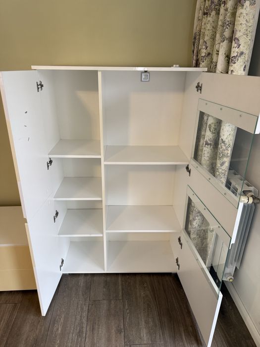 Двукрилен гардероб, тв шкаф и етажерка