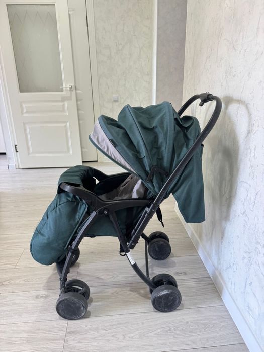 Продам коляску летнюю