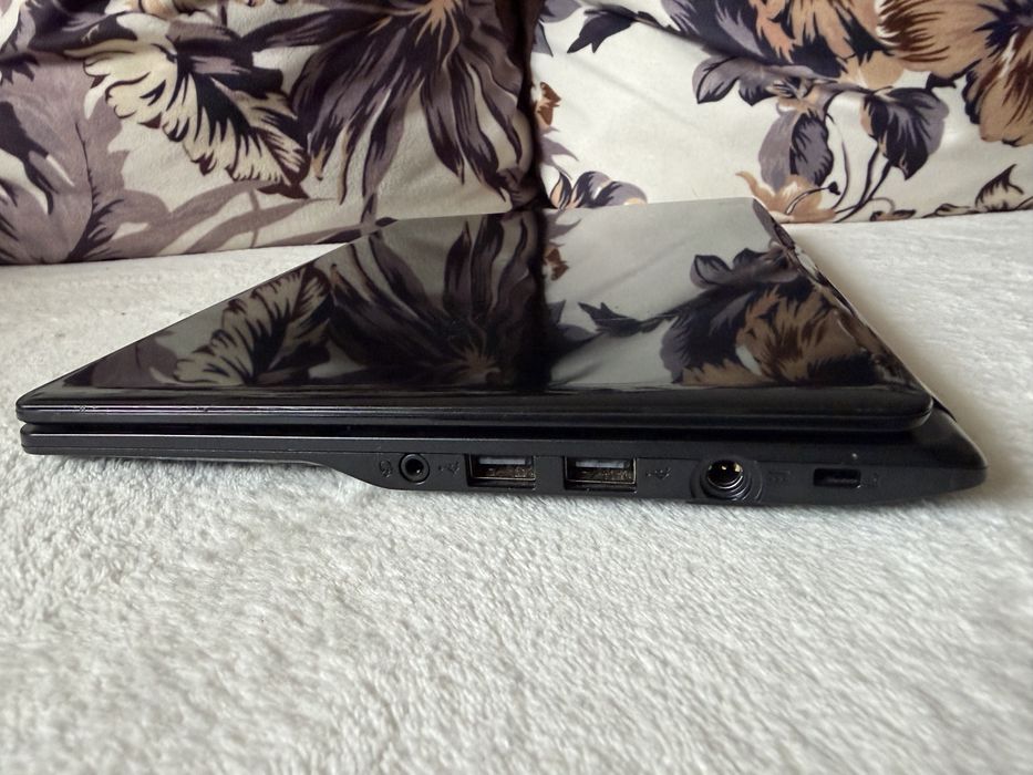 Laptop Acer Aspire One 725 - 11.6” - 4GB RAM - HDD 500GB