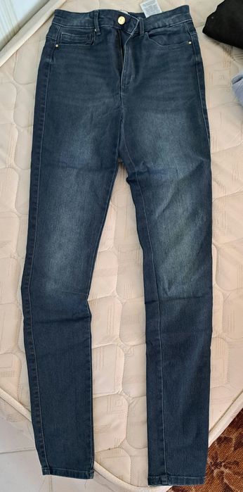 Дънки и панталони